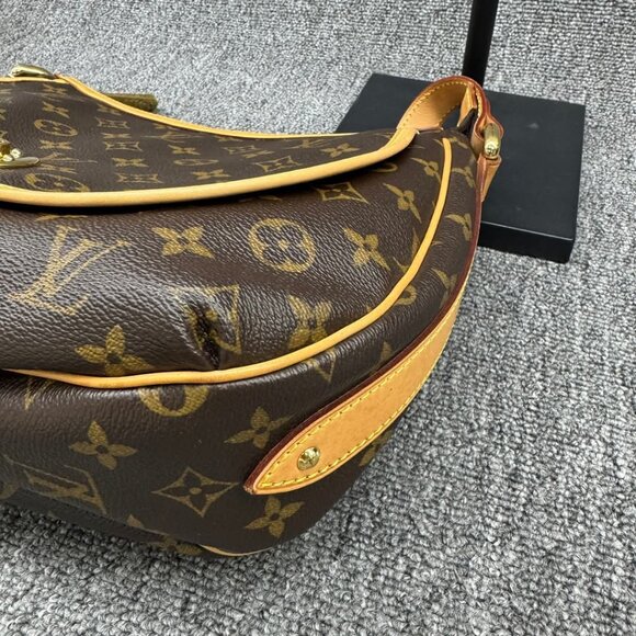 Louis Vuitton Tulum Brown Monogram Canvas Shoulder Bag 850-041425 - Picture 14 of 15
